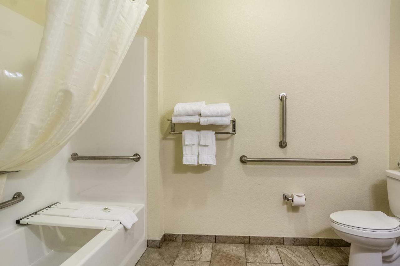 Cobblestone Hotel And Suites - Jefferson Екстериор снимка